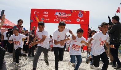 Çadır kentte yaşayan çocuklar için 23 Nisan Çocuk Koşusu yapıldı