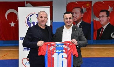 Mustafakemalpaşaspor Belediye'de hedef TFF 3. Lig
